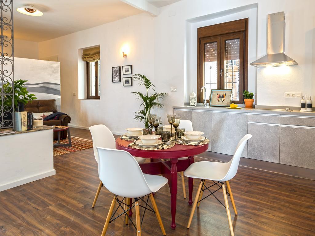 Selecta Apartments Los Venerables Sevilla Kültér fotó
