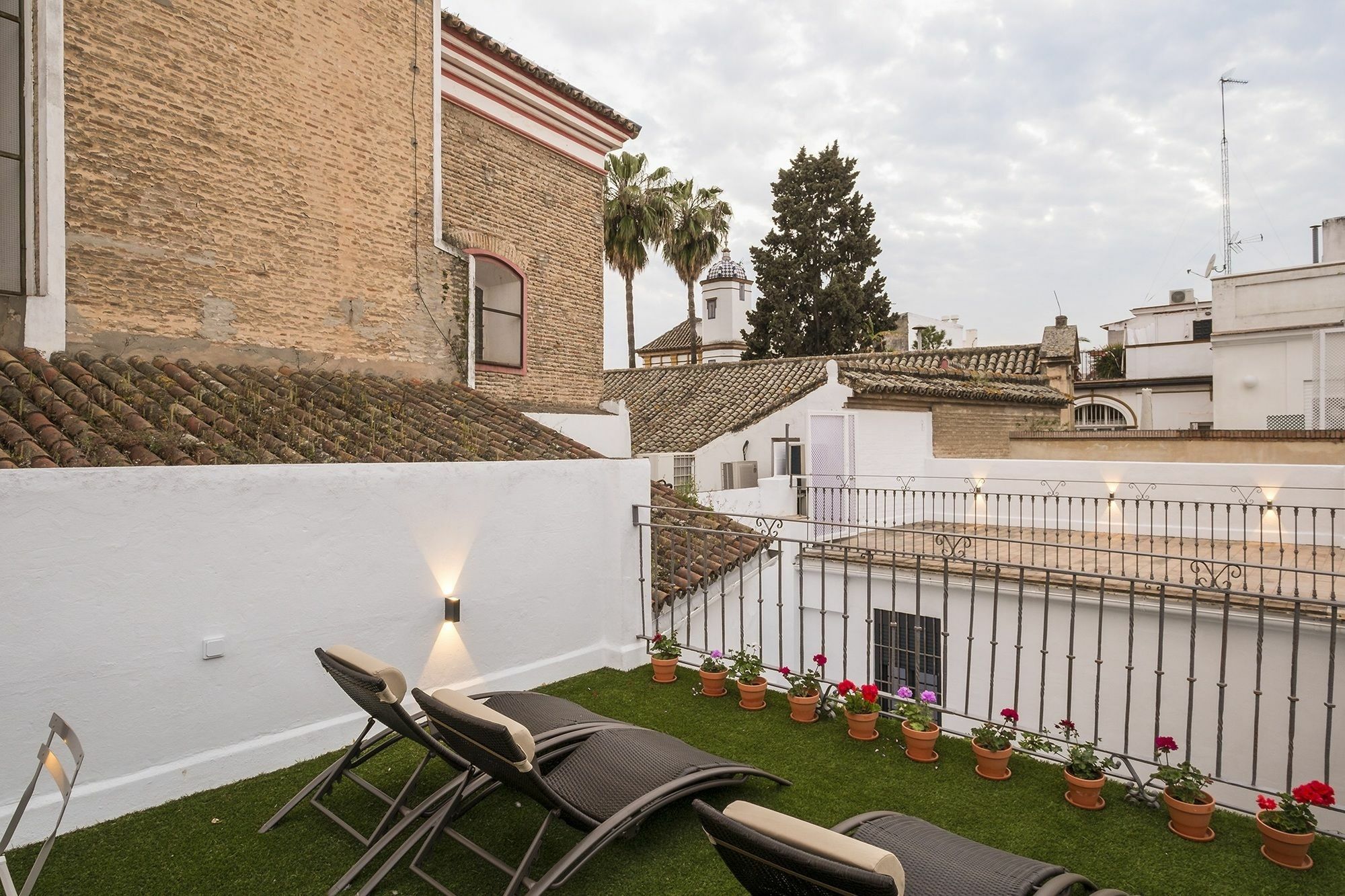 Selecta Apartments Los Venerables Sevilla Kültér fotó