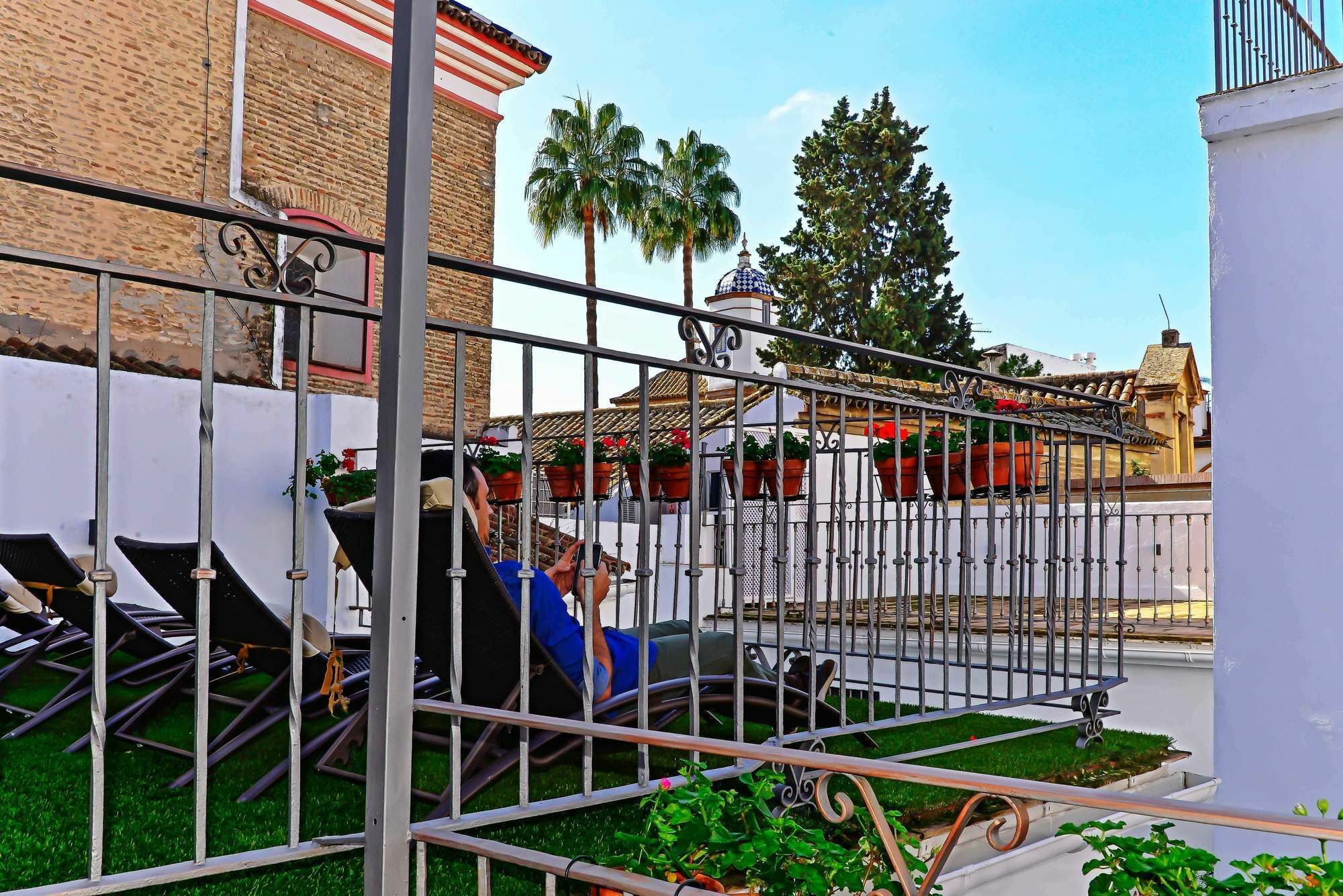 Selecta Apartments Los Venerables Sevilla Kültér fotó