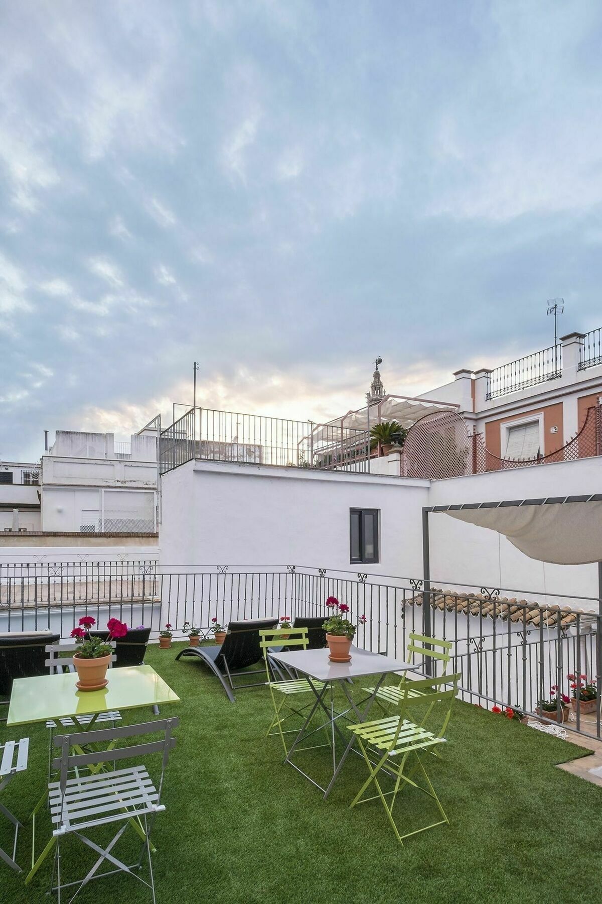 Selecta Apartments Los Venerables Sevilla Kültér fotó