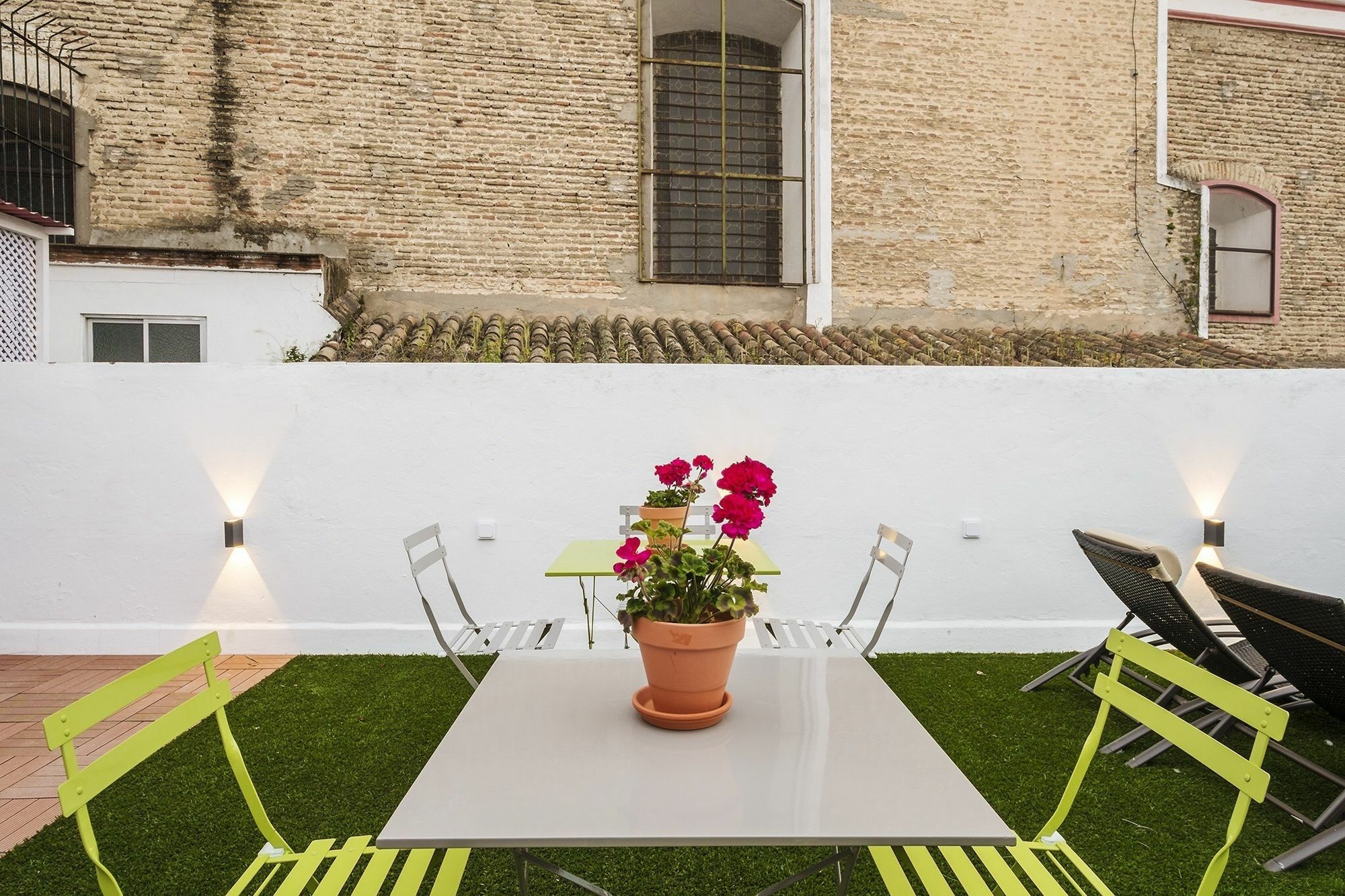 Selecta Apartments Los Venerables Sevilla Kültér fotó