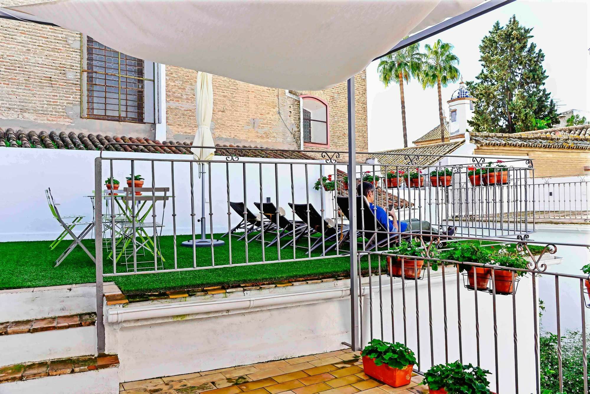 Selecta Apartments Los Venerables Sevilla Kültér fotó