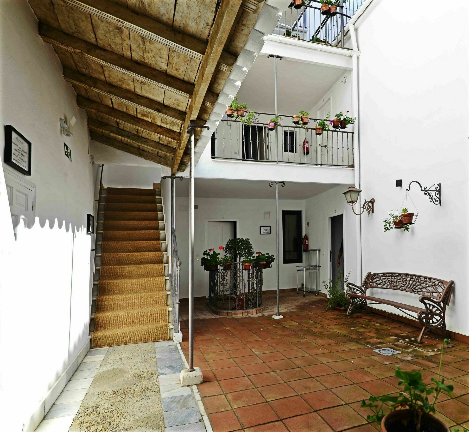 Selecta Apartments Los Venerables Sevilla Kültér fotó