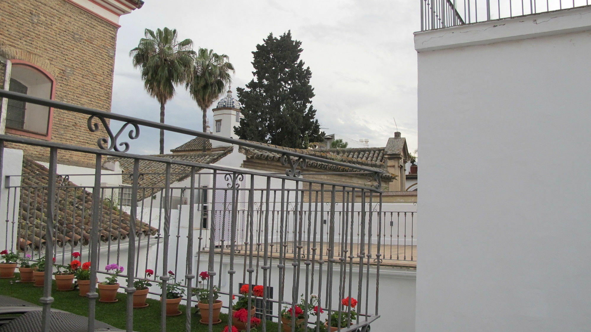 Selecta Apartments Los Venerables Sevilla Kültér fotó